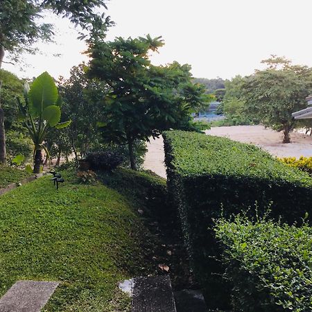 Phuket Koh Sirey Beachfront Pool Villa מראה חיצוני תמונה