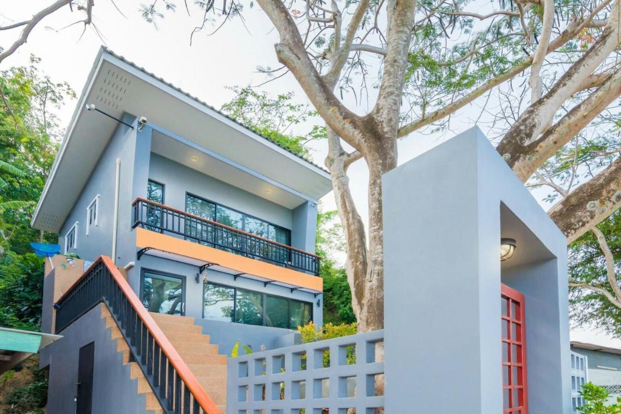 Phuket Koh Sirey Beachfront Pool Villa מראה חיצוני תמונה