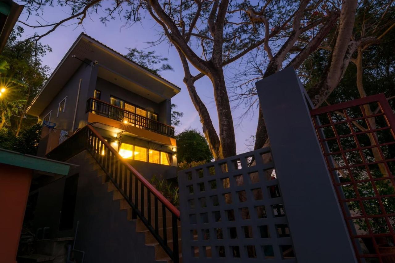 Phuket Koh Sirey Beachfront Pool Villa מראה חיצוני תמונה