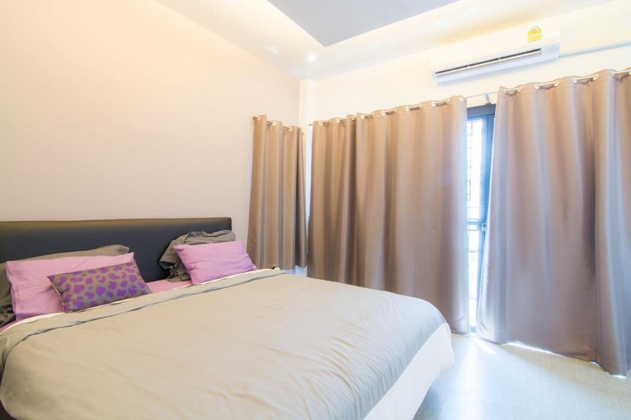 Phuket Koh Sirey Beachfront Pool Villa מראה חיצוני תמונה