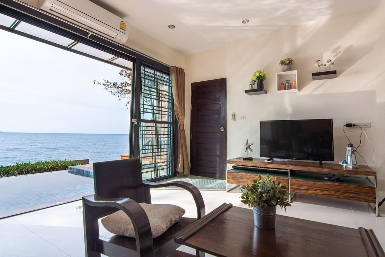 Phuket Koh Sirey Beachfront Pool Villa מראה חיצוני תמונה