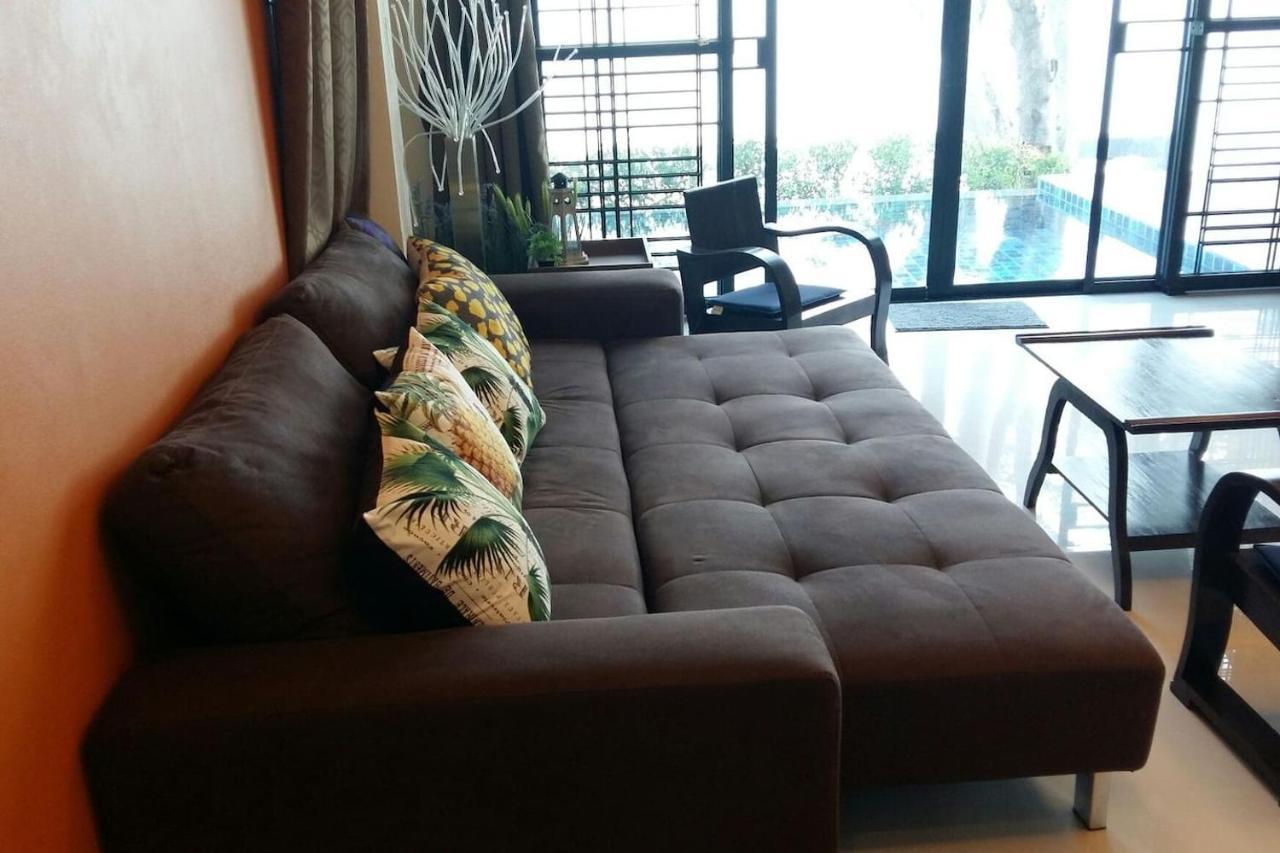 Phuket Koh Sirey Beachfront Pool Villa מראה חיצוני תמונה
