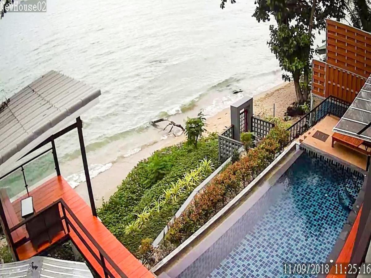 Phuket Koh Sirey Beachfront Pool Villa מראה חיצוני תמונה