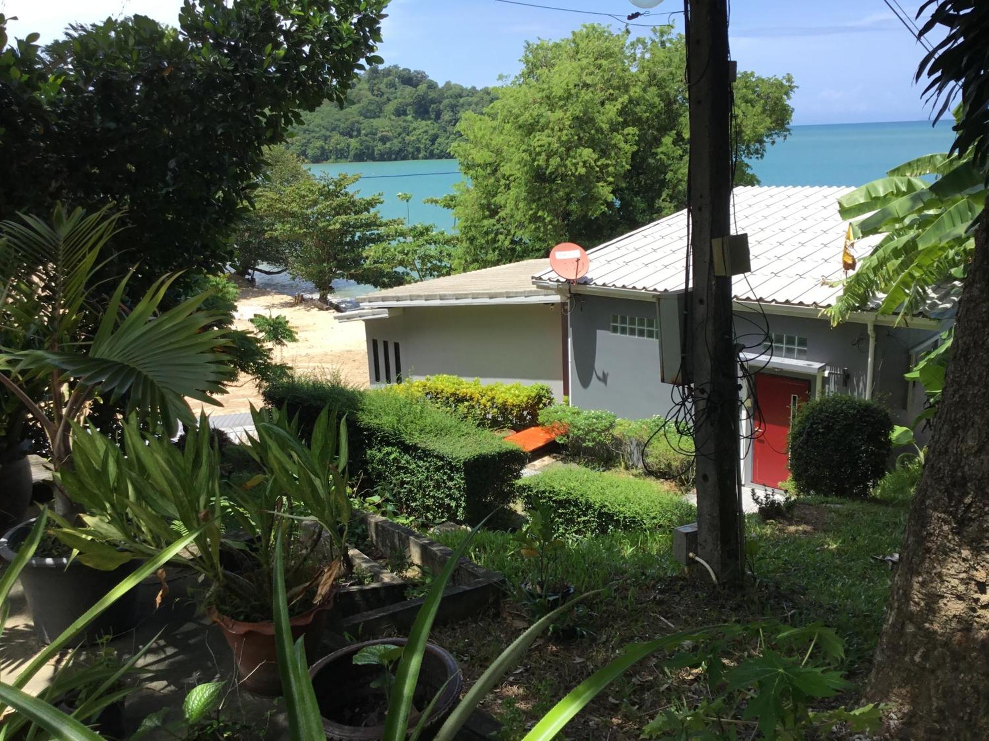 Phuket Koh Sirey Beachfront Pool Villa מראה חיצוני תמונה