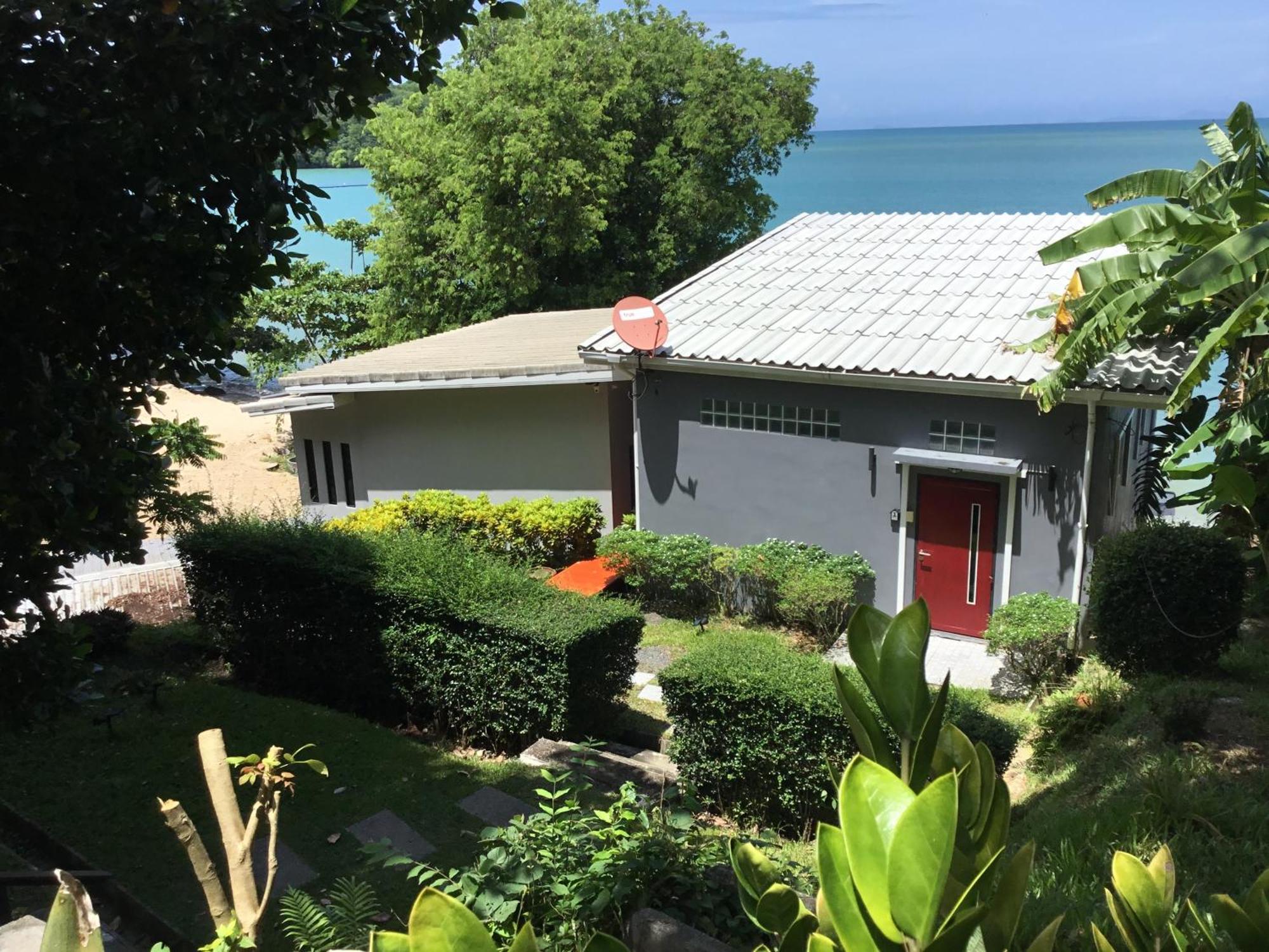 Phuket Koh Sirey Beachfront Pool Villa מראה חיצוני תמונה