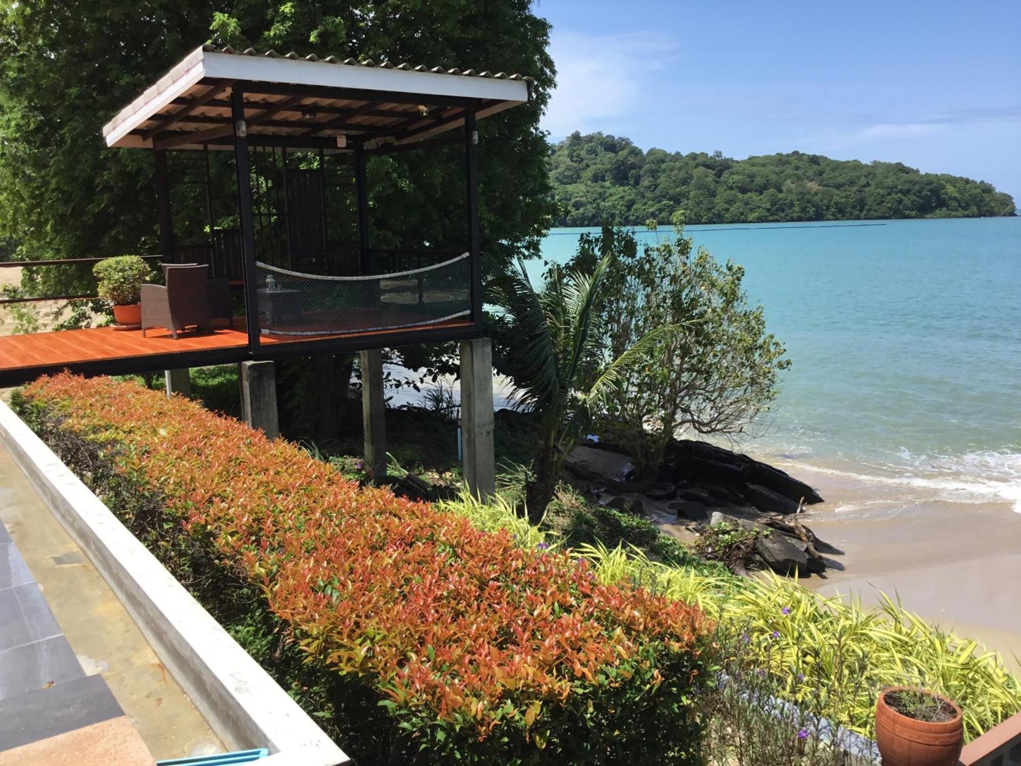 Phuket Koh Sirey Beachfront Pool Villa מראה חיצוני תמונה